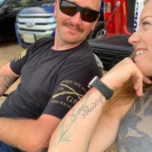 Meet your Posher, Casey